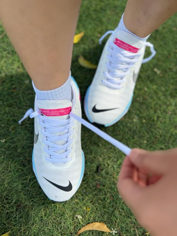 ZAPATOS DEPORTIVOS NK ZOOMX INVINCIBLE RUN + CAJA